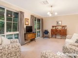 https://images.listonce.com.au/custom/160x/listings/2-great-oak-court-mooroolbark-vic-3138/467/01526467_img_02.jpg?mI_EeIcdXxw