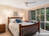 https://images.listonce.com.au/custom/160x/listings/2-great-oak-court-mooroolbark-vic-3138/467/01526467_img_09.jpg?cgM0SH_40j8