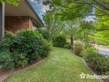 https://images.listonce.com.au/custom/160x/listings/2-great-oak-court-mooroolbark-vic-3138/467/01526467_img_17.jpg?pd7zAEGclr0