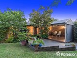 https://images.listonce.com.au/custom/160x/listings/2-great-oak-court-mooroolbark-vic-3138/467/01526467_img_21.jpg?--ZdGkmxXK0