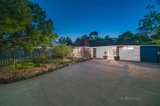 https://images.listonce.com.au/custom/160x/listings/2-greenridge-lane-croydon-south-vic-3136/005/00493005_img_01.jpg?0qjIkSGy9MI