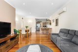 https://images.listonce.com.au/custom/160x/listings/2-greenview-court-bentleigh-east-vic-3165/570/01226570_img_05.jpg?X4p1dveSeFE