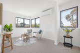 https://images.listonce.com.au/custom/160x/listings/2-griggs-court-mornington-vic-3931/125/01585125_img_08.jpg?uKXeWcPQX1o