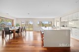 https://images.listonce.com.au/custom/160x/listings/2-hakea-close-greensborough-vic-3088/202/01856202_img_06.jpg?C2jdOg84hVA