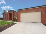 https://images.listonce.com.au/custom/160x/listings/2-hanly-close-canadian-vic-3350/972/01575972_img_01.jpg?2teqqbW7vk8