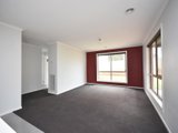 https://images.listonce.com.au/custom/160x/listings/2-hanly-close-canadian-vic-3350/972/01575972_img_06.jpg?9dYyLMf39LI