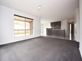 https://images.listonce.com.au/custom/160x/listings/2-hanly-close-canadian-vic-3350/972/01575972_img_07.jpg?KdFFI-8rflY
