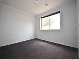 https://images.listonce.com.au/custom/160x/listings/2-hanly-close-canadian-vic-3350/972/01575972_img_14.jpg?j8AyEZWmBuo