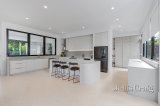 https://images.listonce.com.au/custom/160x/listings/2-hanwell-court-glen-waverley-vic-3150/090/01637090_img_03.jpg?Sj1DnonxoiQ