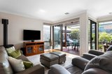 https://images.listonce.com.au/custom/160x/listings/2-harold-street-briar-hill-vic-3088/326/01450326_img_03.jpg?iJspluJ2c0A