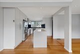 https://images.listonce.com.au/custom/160x/listings/2-hedline-place-macleod-vic-3085/595/01781595_img_05.jpg?MAopUr_lOKA