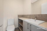 https://images.listonce.com.au/custom/160x/listings/2-hermes-close-mooroolbark-vic-3138/720/01954720_img_09.jpg?Qf5h--LOpW0