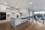 https://images.listonce.com.au/custom/160x/listings/2-hewitt-court-strathmore-vic-3041/758/00876758_img_03.jpg?qD0ObUZI3wU