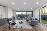 https://images.listonce.com.au/custom/160x/listings/2-hewitt-court-strathmore-vic-3041/758/00876758_img_04.jpg?fwcpu5xuTTE