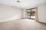 https://images.listonce.com.au/custom/160x/listings/2-hoiki-drive-mornington-vic-3931/344/01640344_img_06.jpg?hZ05WKQ5dVM