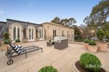 https://images.listonce.com.au/custom/160x/listings/2-honybun-court-donvale-vic-3111/339/01828339_img_17.jpg?fdLfFRnHv9Y