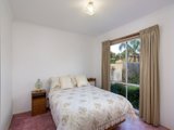 https://images.listonce.com.au/custom/160x/listings/2-hyde-park-walk-mooroolbark-vic-3138/218/01524218_img_09.jpg?BamJIQvZ0XQ