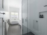 https://images.listonce.com.au/custom/160x/listings/2-immarna-road-camberwell-vic-3124/021/00940021_img_17.jpg?EvRljjUypOQ