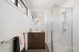 https://images.listonce.com.au/custom/160x/listings/2-isabella-place-kilsyth-vic-3137/433/01768433_img_10.jpg?usdIry5kU38