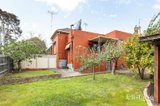 https://images.listonce.com.au/custom/160x/listings/2-james-street-northcote-vic-3070/778/01818778_img_03.jpg?zPmh5UsB-Ek