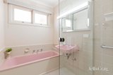 https://images.listonce.com.au/custom/160x/listings/2-jeanette-court-ringwood-east-vic-3135/712/01808712_img_13.jpg?MlLES2-gEAQ