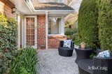 https://images.listonce.com.au/custom/160x/listings/2-jeanette-court-ringwood-east-vic-3135/712/01808712_img_15.jpg?yqWegf4G5VY
