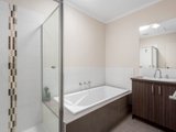 https://images.listonce.com.au/custom/160x/listings/2-jobbins-street-north-geelong-vic-3215/339/01552339_img_05.jpg?itOFESJ84Qs