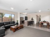 https://images.listonce.com.au/custom/160x/listings/2-jobbins-street-north-geelong-vic-3215/339/01552339_img_09.jpg?xikbi_0ayhM