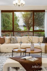 https://images.listonce.com.au/custom/160x/listings/2-jocelyn-court-doncaster-east-vic-3109/612/01904612_img_09.jpg?6p5zio4fP5w