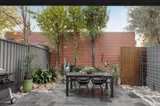 https://images.listonce.com.au/custom/160x/listings/2-john-street-elwood-vic-3184/379/01538379_img_08.jpg?JbmVaENxQ64