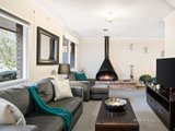 https://images.listonce.com.au/custom/160x/listings/2-judith-avenue-warrandyte-vic-3113/561/01701561_img_03.jpg?gxKe1YsYnDs