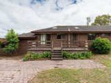 https://images.listonce.com.au/custom/160x/listings/2-karin-court-mooroolbark-vic-3138/410/01524410_img_16.jpg?Rz5M6SYXxnY