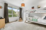 https://images.listonce.com.au/custom/160x/listings/2-kay-court-box-hill-north-vic-3129/134/01809134_img_06.jpg?34qzUa52uds