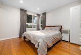 https://images.listonce.com.au/custom/160x/listings/2-kendal-street-mount-waverley-vic-3149/833/01854833_img_05.jpg?LzgbLCZghns