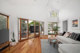 https://images.listonce.com.au/custom/160x/listings/2-kennedy-street-richmond-vic-3121/074/01583074_img_03.jpg?FJygMO3sRFM