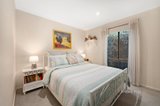 https://images.listonce.com.au/custom/160x/listings/2-kingsbridge-court-croydon-hills-vic-3136/549/01722549_img_11.jpg?sCg0GAyjI14