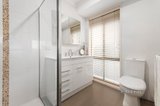 https://images.listonce.com.au/custom/160x/listings/2-kingsbridge-court-croydon-hills-vic-3136/549/01722549_img_12.jpg?gkOMcLBNqUM