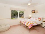 https://images.listonce.com.au/custom/160x/listings/2-kirriemuir-street-hamlyn-heights-vic-3215/579/01699579_img_08.jpg?TG-m5l3IlS8