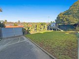 https://images.listonce.com.au/custom/160x/listings/2-kirriemuir-street-hamlyn-heights-vic-3215/964/01720964_img_20.jpg?8KUDpCPI34g
