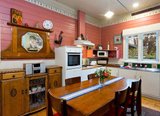 https://images.listonce.com.au/custom/160x/listings/2-lake-road-daylesford-vic-3460/461/01834461_img_11.jpg?CATrkEvvoTU