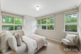 https://images.listonce.com.au/custom/160x/listings/2-landen-avenue-glen-waverley-vic-3150/986/01820986_img_08.jpg?uMzr92Tht0M