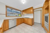 https://images.listonce.com.au/custom/160x/listings/2-lapwing-road-south-morang-vic-3752/419/01533419_img_05.jpg?HCDhn0jI4bM