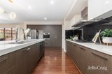 https://images.listonce.com.au/custom/160x/listings/2-lemon-grove-mount-waverley-vic-3149/987/01947987_img_05.jpg?opnwkhZKXrI