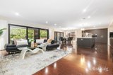 https://images.listonce.com.au/custom/160x/listings/2-lemon-grove-mount-waverley-vic-3149/987/01947987_img_07.jpg?yrVDF-zMgDc