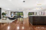 https://images.listonce.com.au/custom/160x/listings/2-lemon-grove-mount-waverley-vic-3149/987/01947987_img_08.jpg?Q4mqzkIcYhc