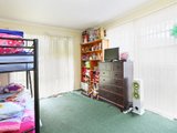 https://images.listonce.com.au/custom/160x/listings/2-leura-court-corio-vic-3214/586/01699586_img_05.jpg?j4IOPPxwWbg