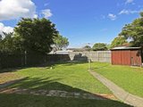 https://images.listonce.com.au/custom/160x/listings/2-leura-court-corio-vic-3214/586/01699586_img_08.jpg?NTXZI496JHM