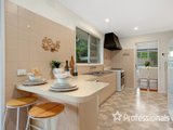 https://images.listonce.com.au/custom/160x/listings/2-linda-place-ringwood-north-vic-3134/640/01525640_img_06.jpg?7x6Ukcy-tt4