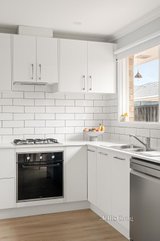 https://images.listonce.com.au/custom/160x/listings/2-longbeach-close-aspendale-vic-3195/159/01734159_img_05.jpg?-p8E6hr4ELs