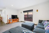 https://images.listonce.com.au/custom/160x/listings/2-longfellow-avenue-mooroolbark-vic-3138/103/01873103_img_05.jpg?HONwfjR2Mvc